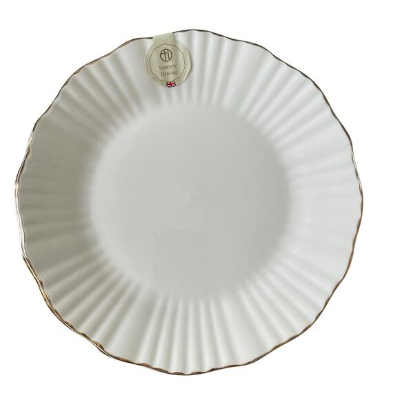Eaton Fine Porcelain Aubrey Dinner Plates 10.5" Fluted Gold Accent Edge Set of 4 - Picture 2 of 13